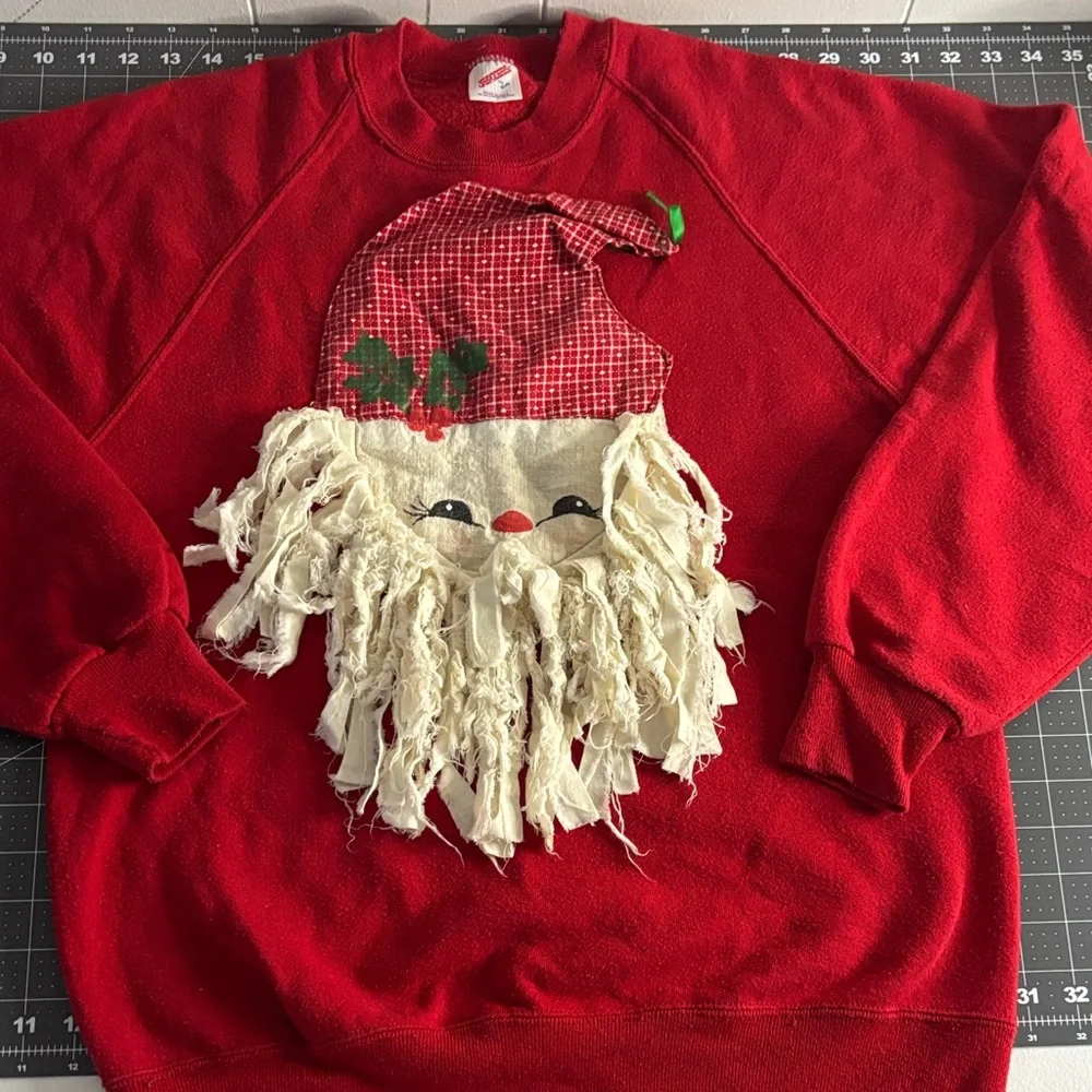 Vintage Santa Sweater Red Size Large Unisex Christmas sweatshirt - Picture 1 of 7